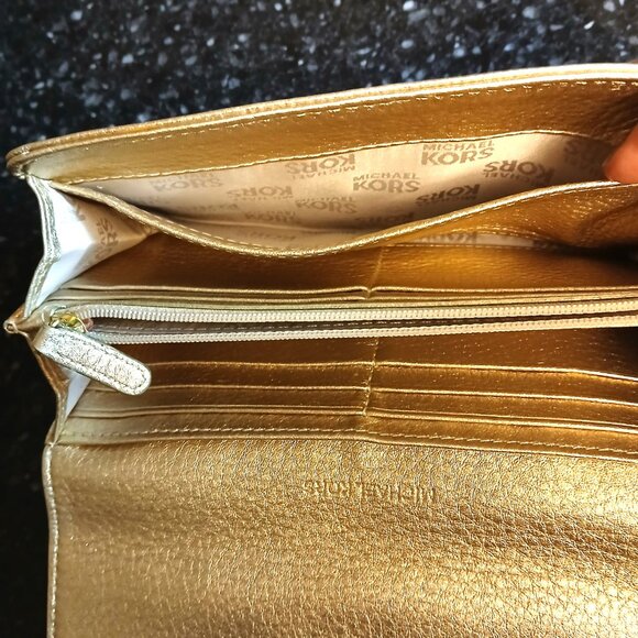 MICHAEL KORS Wallet - Picture 8 of 15
